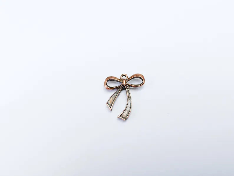 2 Bow Charm, Bow Tie Pendant, Ribbon Charms, Earring Charms, Dangle Pendant, Antique Copper Plated 21x18mm G36777