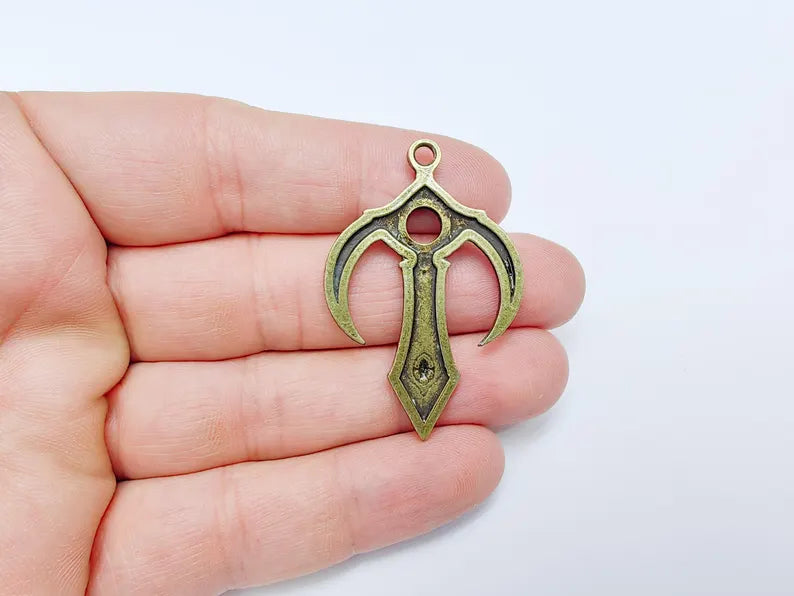 Mystical Bohemian Pendant, Mythology Crescent Charm, Tuareg Charm, Earring Charm, Gothic Pendant, Antique Bronze Plated Zamac 48x31mm G36650