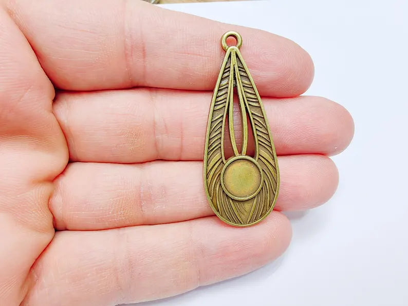 Bohemian Pendant Blank, Cabochon Bezel, Locket Base, inlay Mounting, Resin Necklace, Antique Bronze Plated Zamac 49x19mm (10mm blank) G36780