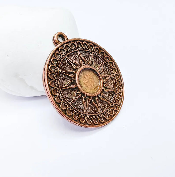 Sun Pendant Charm, Bohemian Sunburst Pendant Blank, Bezel, Locket Base, Antique Copper Plated Zamac 38x34mm (10mm cabochon) G36658