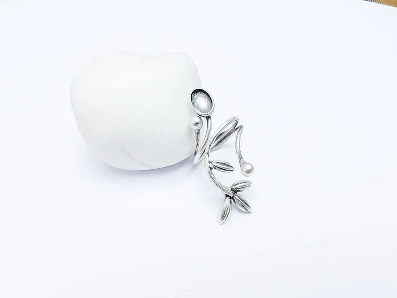 Floral Vine Ring Setting, Leaf Cabochon Blank, Resin Bezel, Mounting Epoxy Frame Base Adjustable Antique Silver Plated Brass 9x6mm G36786