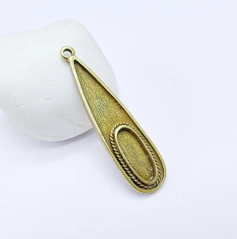 Bohemian Pendant Blank, Cabochon Bezel, Locket Base, inlay Mounting,Resin Necklace,Antique Bronze Plated Zamac 53x14mm (18x7mm bezel) G36796