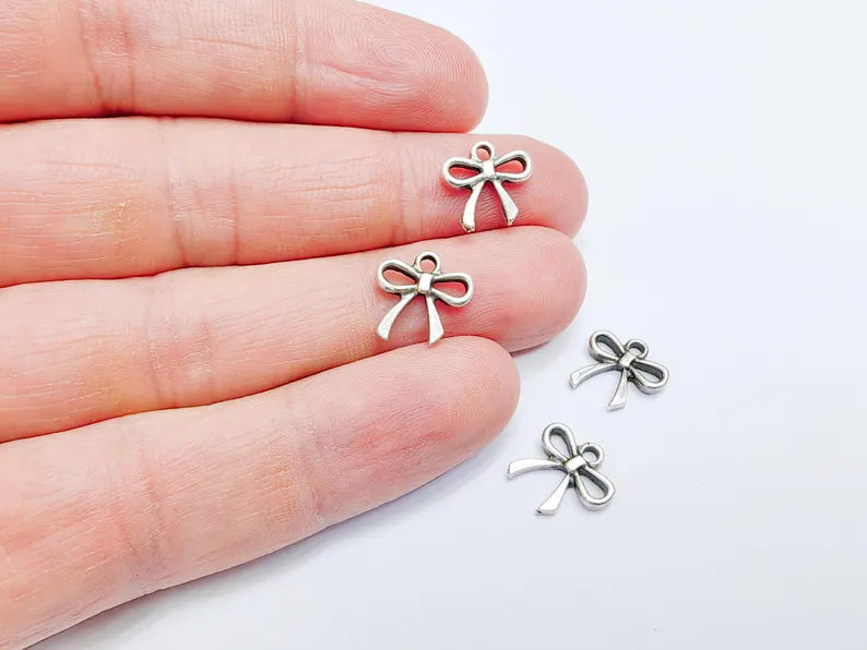 5 Bow Charm, Bow Tie Pendant, Ribbon Charms, Earring Charms, Dangle Pendant, Antique Silver Plated 12x12mm G36717