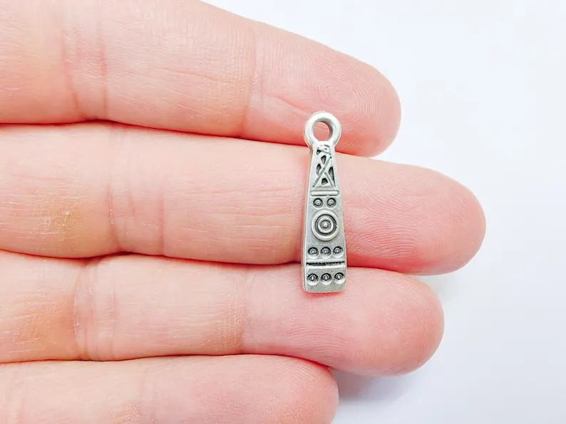 4 Boho Charm, Vintage Style Charms, Earring Charms, Minimalist Dangle Pendant, Necklace Parts, Antique Silver Plated 25x6mm G36719