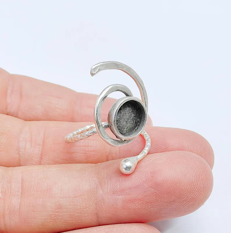 Swirl Ring Setting, Cabochon Blank, Resin Bezel, Round Ring Mounting, Epoxy Frame Base, Adjustable Antique Silver Plated Brass 8mm G36724