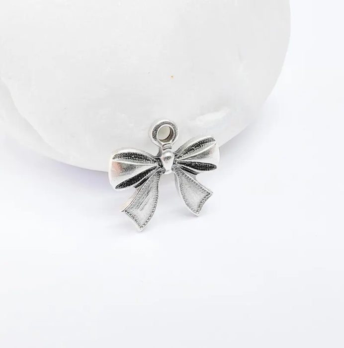 5 Bow Charm, Bow Tie Pendant, Ribbon Charms, Earring Charms, Dangle Pendant, Antique Silver Plated 14x13mm G36723