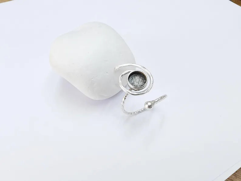 Swirl Ring Setting, Cabochon Blank, Resin Bezel, Round Ring Mounting, Epoxy Frame Base, Adjustable Antique Silver Plated Brass 8mm G36724