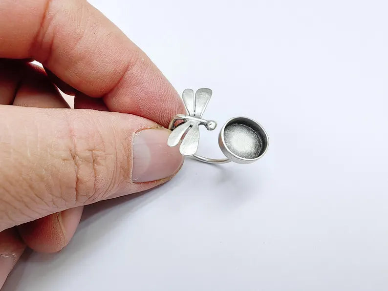 Dragonfly Ring Setting, Cabochon Blank, Resin Bezel, Round Ring Mounting Epoxy Frame Base Adjustable Antique Silver Plated Brass 12mm G36734
