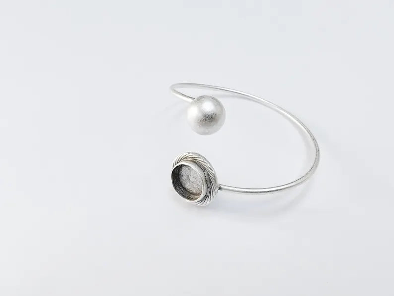 Ball and Round Bracelet Blank Resin Cuff Dry Bezel Glass Cabochon Base Adjustable Antique Silver Plated Brass (12mm Blanks) G36735