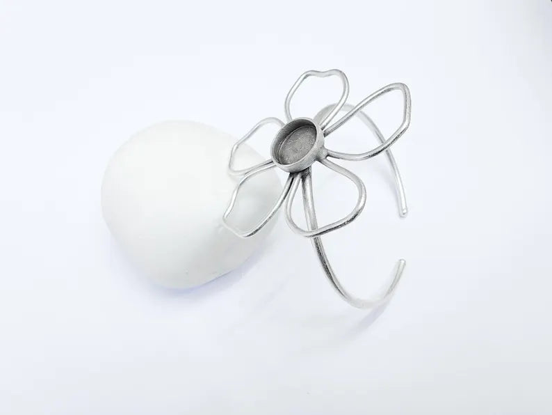 Flower Bracelet Blank Resin Cuff Dry Bezel Glass Cabochon Base Adjustable Antique Silver Plated Brass (16mm Blanks) G36749