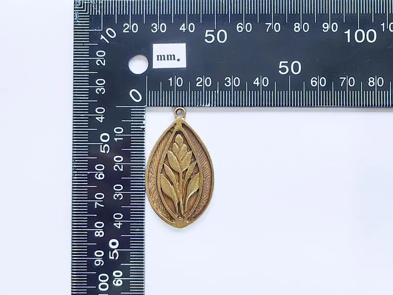 Flower Charm, Botanical Leaf Pendant, Boho Charm, Earring Charms, Dangle Pendant, Necklace Parts, Antique Bronze Plated Zamac 42x24mm G36830
