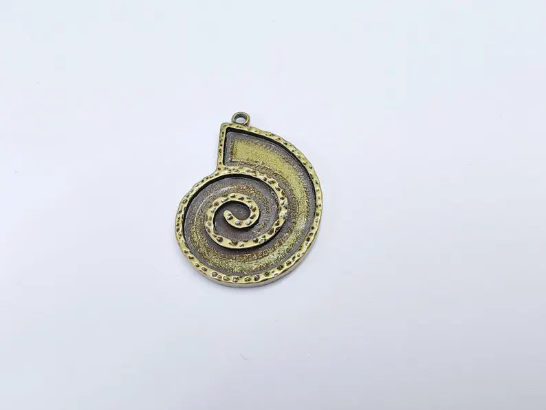 Ammonite Swirl Charms Blank, Charms Base, Cabochon Bezel, inlay Mounting, Resin Necklace, Antique Bronze plated 43x31mm G36833