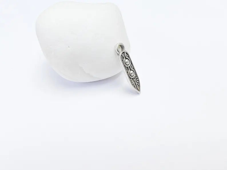 4 Boho Charm, Vintage Style Charms, Earring Charms, Minimalist Dangle Pendant, Necklace Parts, Antique Silver Plated 25x5mm G36748