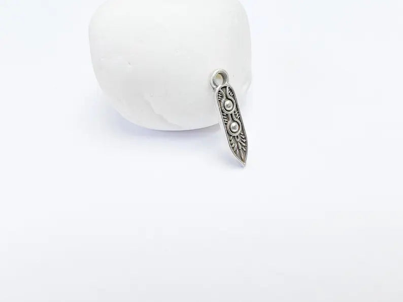 4 Boho Charm, Vintage Style Charms, Earring Charms, Minimalist Dangle Pendant, Necklace Parts, Antique Silver Plated 25x5mm G36748