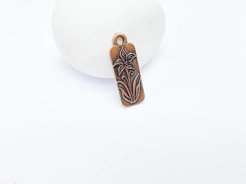 2 Lily Charms, Earring Charms, Flower Necklace Parts, Floral Charm for Nature Inspired Jewelry, Antique Copper Plated Zamac 28x10mm G36843