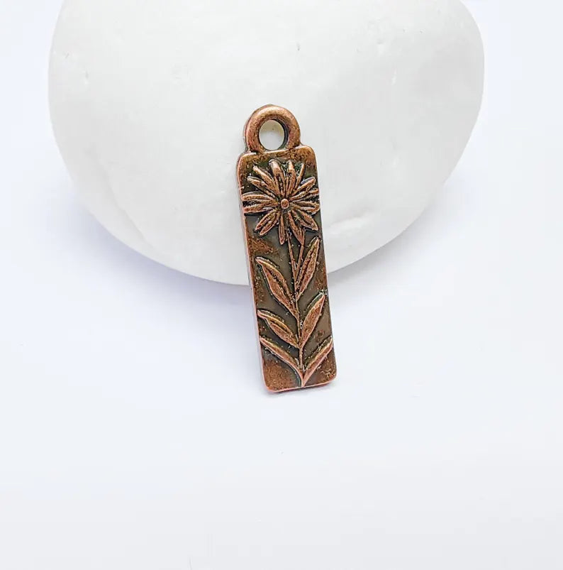 4 Flower Charms, Earring Charms, Bohemian Necklace Parts, Floral Charm for Nature Inspired Jewelry, Antique Copper Plated 28x7mm G36844
