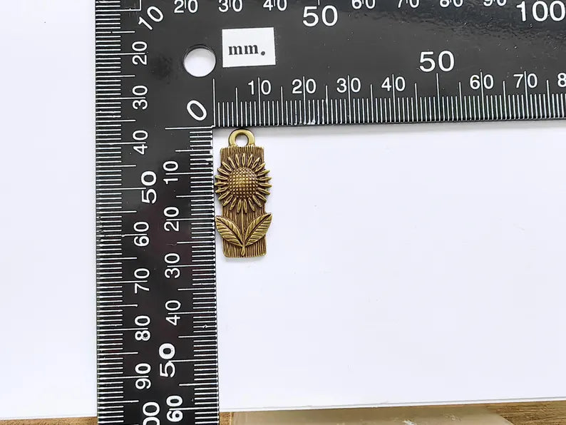2 Flower Charms, Floral Pendant, Herb Earring Charms, Sunflower Dangle Pendant, Necklace Part, Antique Bronze Plated 28x12mm G36852