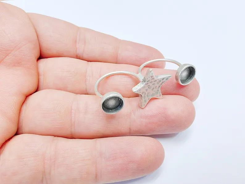 Double Finger Star Ring Base Setting, Cabochon Blank, Resin Bezel Mountings, Adjustable Antique Silver Plated Brass 8mm G36755