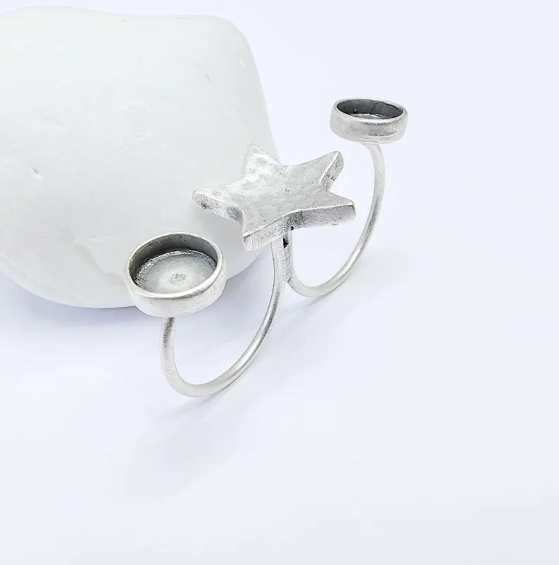 Double Finger Star Ring Base Setting, Cabochon Blank, Resin Bezel Mountings, Adjustable Antique Silver Plated Brass 8mm G36755