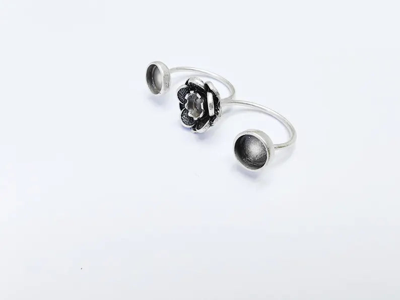 Double Finger Flower Ring Base Setting, Cabochon Blank, Resin Bezel Mountings, Adjustable Antique Silver Plated Brass 8mm G36764