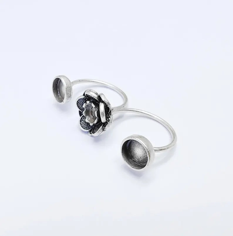Double Finger Flower Ring Base Setting, Cabochon Blank, Resin Bezel Mountings, Adjustable Antique Silver Plated Brass 8mm G36764