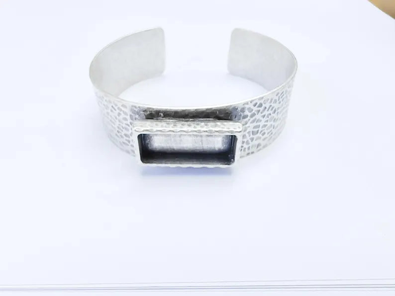 Bracelet Blank Resin Dry Flower inlay Blank Cuff Bezel Glass Cabochon Base Hammered Adjustable Antique Silver (25x10mm) G36767