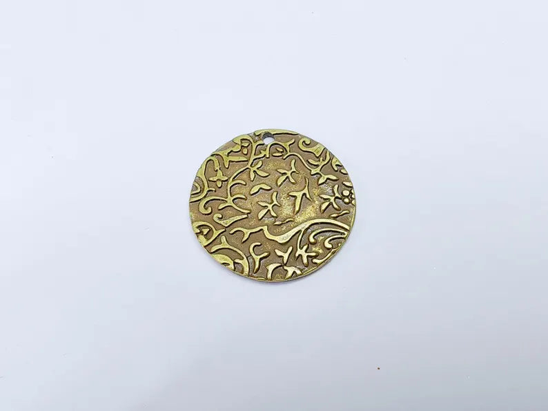 Floral Leafy Pendant, Boho Leaf and Flower Charm, Rustic Nature Earring Charm, Antique Bronze Plated Pendant 32mm G36771