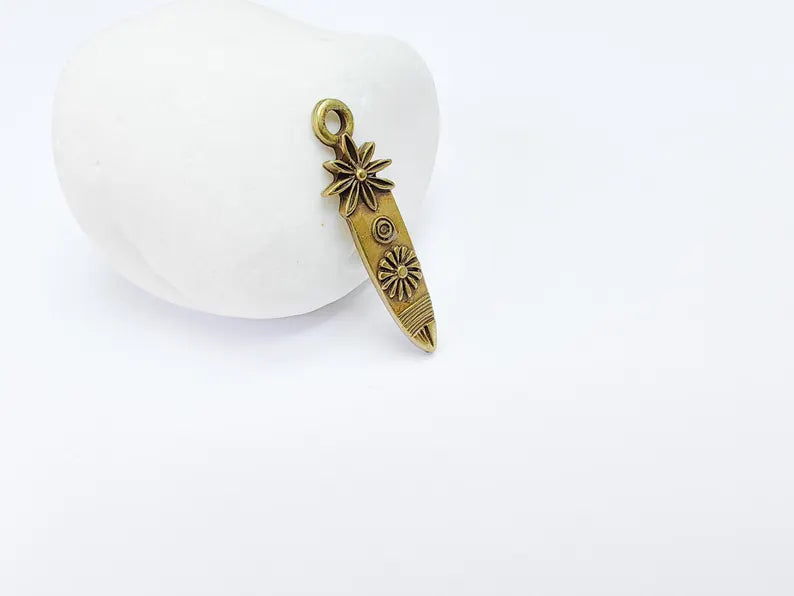 5 Sunburst and Flower Charms, Earring Charms, Boho Dangle Pendant, Necklace Parts, Antique Bronze Plated 33x10mm G36774
