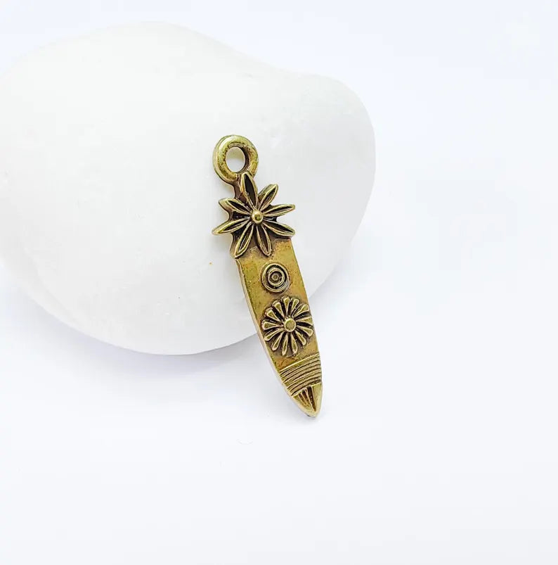 5 Sunburst and Flower Charms, Earring Charms, Boho Dangle Pendant, Necklace Parts, Antique Bronze Plated 33x10mm G36774