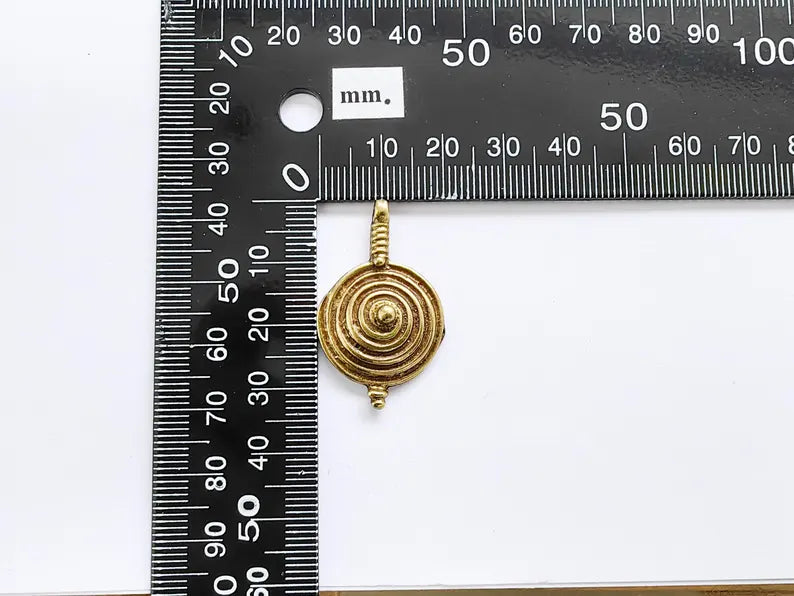 Antique Bronze Plated Concentric Circle Pendant, Bohemian Necklace Parts, Unique Tribal Design for DIY Jewelry 33x20mm G36859