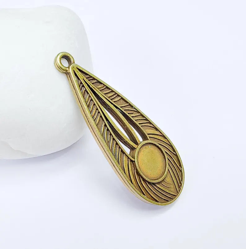 Bohemian Pendant Blank, Cabochon Bezel, Locket Base, inlay Mounting, Resin Necklace, Antique Bronze Plated Zamac 49x19mm (10mm blank) G36780