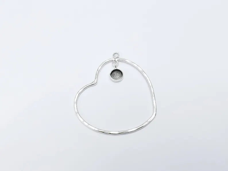 Heart Pendant Bezel, Cabochon Blank, Locket Pendant Base, inlay Mounting, Resin Necklace, Antique Silver Plated Brass 8mm G36783