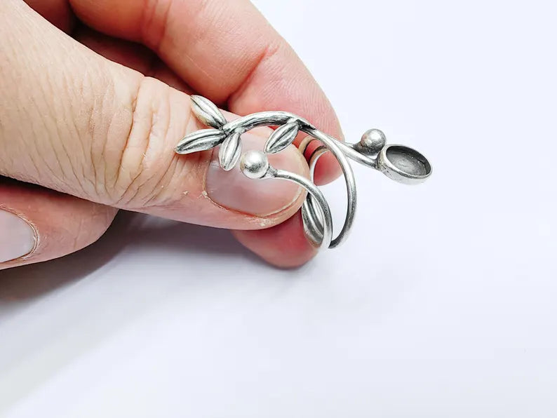 Floral Vine Ring Setting, Leaf Cabochon Blank, Resin Bezel, Mounting Epoxy Frame Base Adjustable Antique Silver Plated Brass 9x6mm G36786