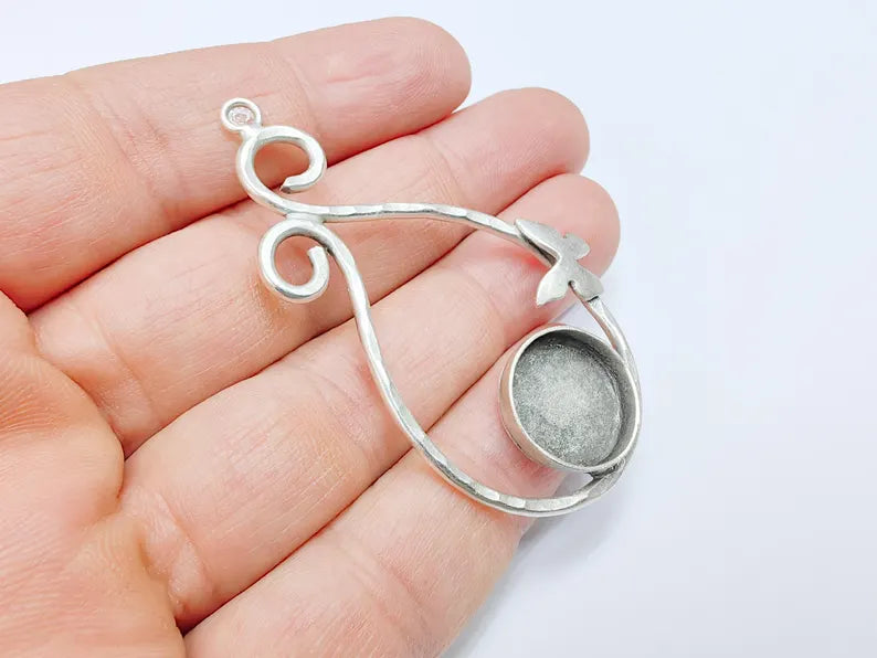 Butterfly Pendant Bezel, Cabochon Blank, Locket Pendant Base, inlay Mounting, Resin Necklace, Antique Silver Plated Brass 16mm G36787