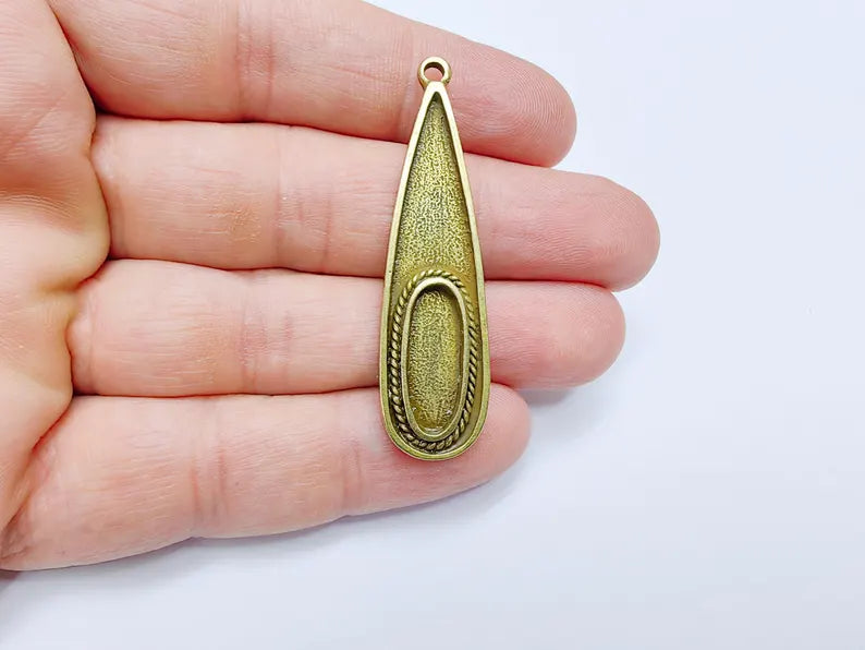 Bohemian Pendant Blank, Cabochon Bezel, Locket Base, inlay Mounting,Resin Necklace,Antique Bronze Plated Zamac 53x14mm (18x7mm bezel) G36796