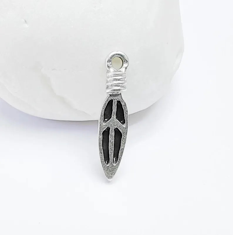 4 Peace Charms, Minimalist Boho Charm, Earring Charms, Dangle Pendant, Necklace Parts, Antique Silver Plated 22x5mm G37982