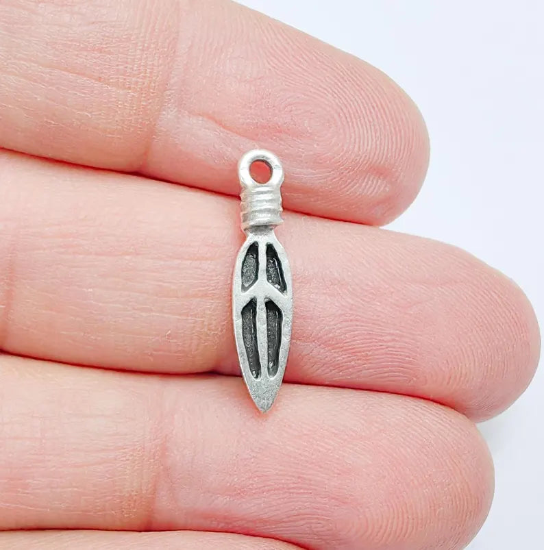 4 Peace Charms, Minimalist Boho Charm, Earring Charms, Dangle Pendant, Necklace Parts, Antique Silver Plated 22x5mm G37982