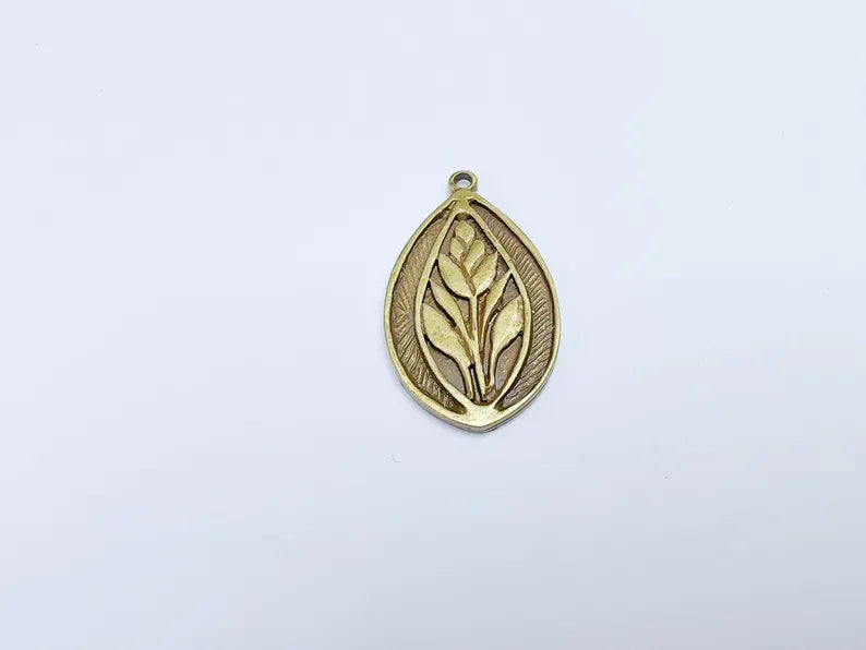 Flower Charm, Botanical Leaf Pendant, Boho Charm, Earring Charms, Dangle Pendant, Necklace Parts, Antique Bronze Plated Zamac 42x24mm G36830