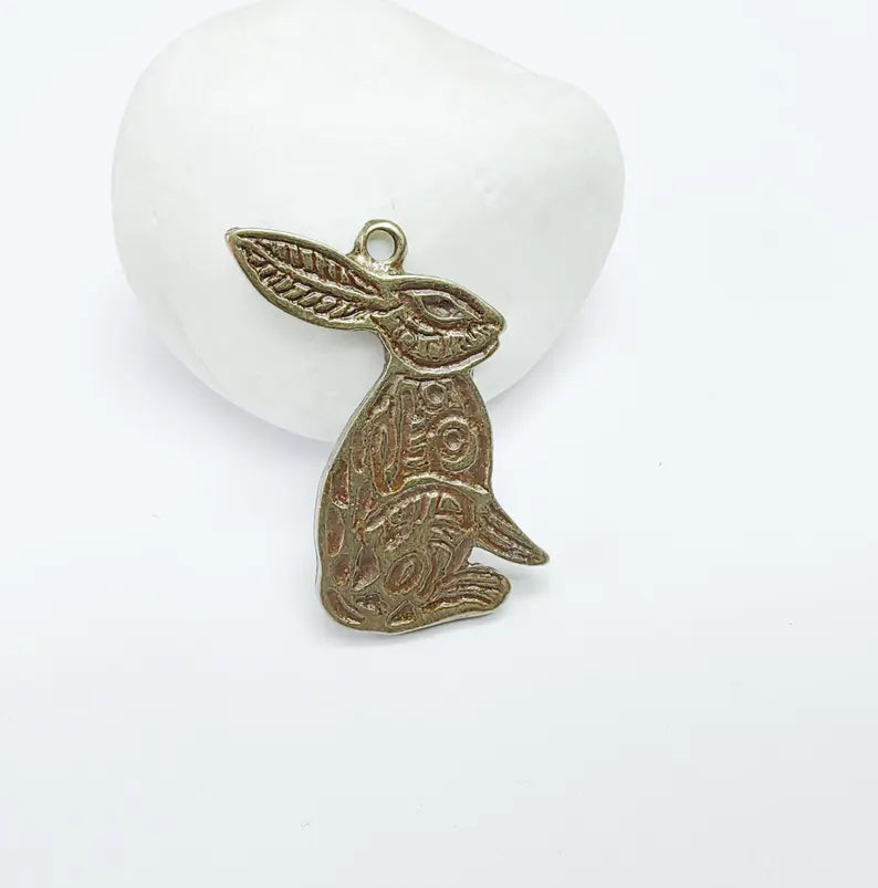 Rabbit Charm, Rabbit Pendant, Boho Charm, Earring Charms, Dangle Pendant, Necklace Parts, Antique Bronze Plated Zamac 36x29mm G36834