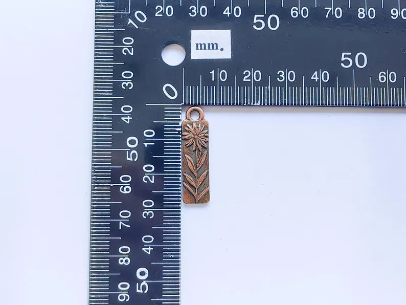 4 Flower Charms, Earring Charms, Bohemian Necklace Parts, Floral Charm for Nature Inspired Jewelry, Antique Copper Plated 28x7mm G36844