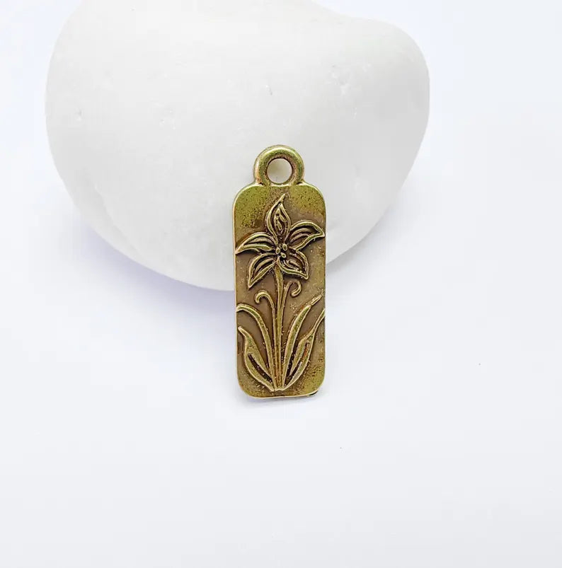 2 Lily Charms, Earring Charms, Flower Necklace Parts, Floral Charm for Nature Inspired Jewelry, Antique Bronze Plated Zamac 28x10mm G36894