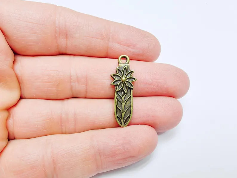 2 Flower Charms, Floral Pendant, Herb Earring Charms, Dangle Pendant, Necklace Part, Antique Bronze Plated 31x11mm G36864