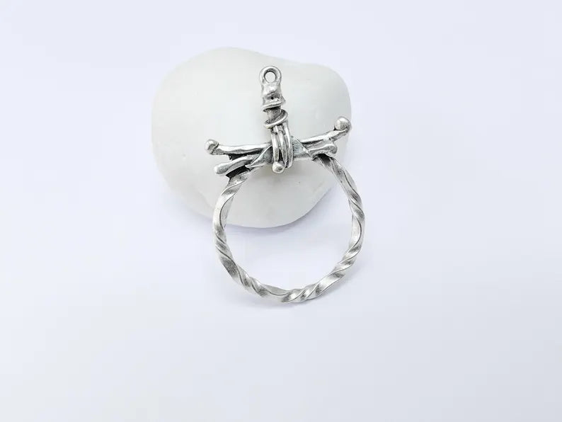 Barbed Wire Pendant, Boho Punk Charm, Twisted Metal Loop, Rustic Jewelry, DIY Necklace Craft Supply, Antique Silver Plated 50x33mm G36906