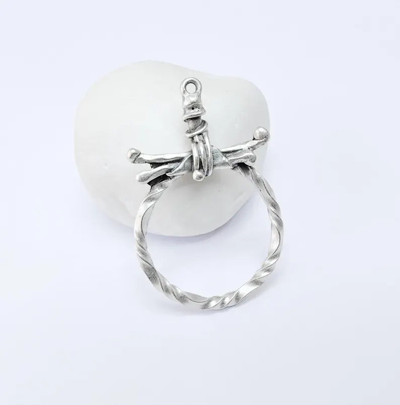 Barbed Wire Pendant, Boho Punk Charm, Twisted Metal Loop, Rustic Jewelry, DIY Necklace Craft Supply, Antique Silver Plated 50x33mm G36906