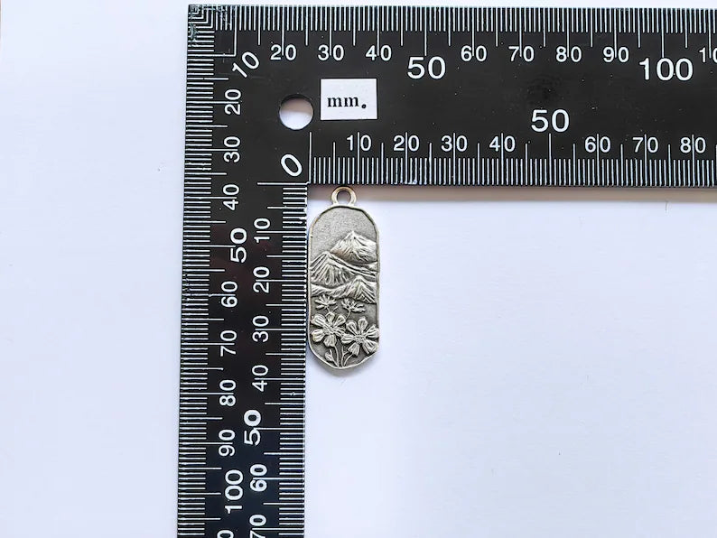 Floral Mountain Charm, Nature Pendant, Hiking Necklace Supply, Outdoor Adventure, Boho Rustic Earring, Antique Silver Plated 39x15mm G36908