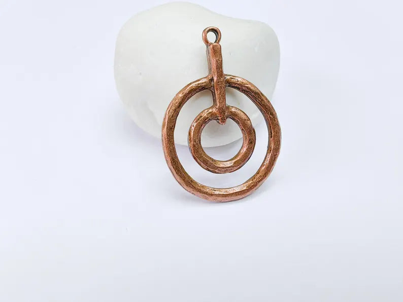 Double Circle Pendant, Geometric Boho Charm, Modern Minimalist Jewelry, DIY Rustic Necklace Craft, Antique Copper Plated 42x30mm G36925
