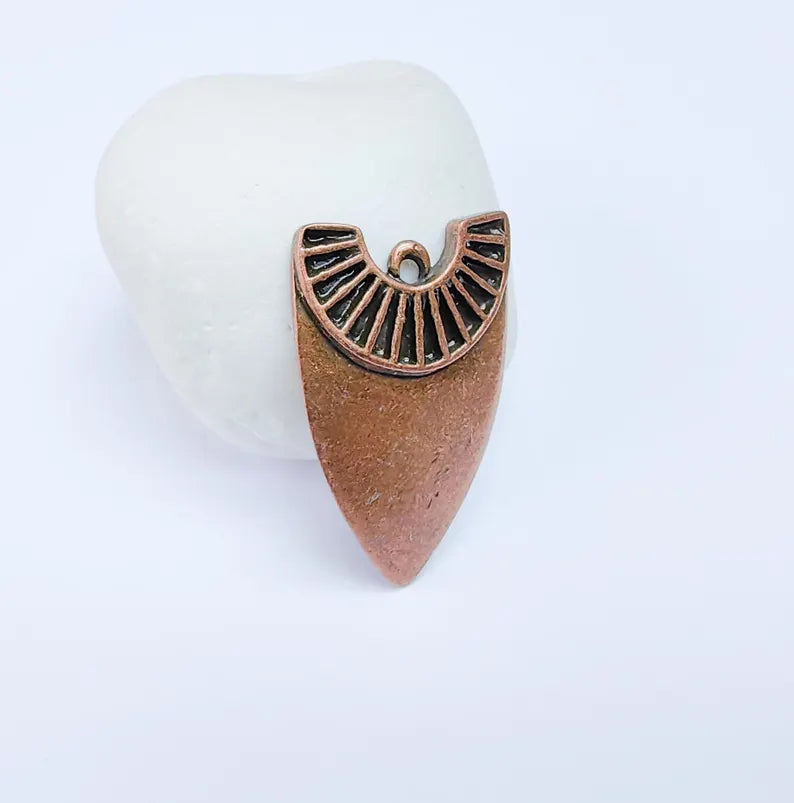 Tribal Shield Pendant, Boho Charm, Rustic Ethnic Necklace, DIY Jewelry Craft, Statement Jewelry Supply, Antique Copper Plated 36x22mm G36926