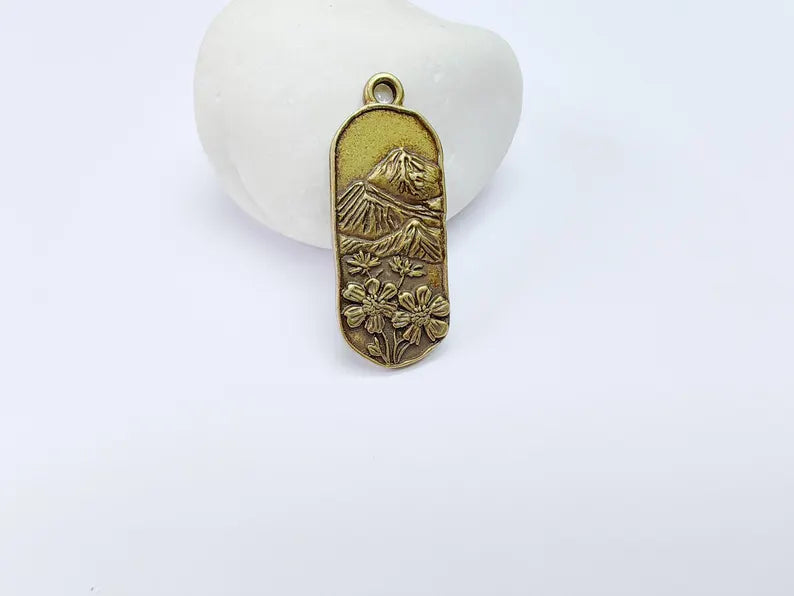 Floral Mountain Charm, Nature Pendant, Hiking Necklace Supply, Outdoor Adventure, Boho Rustic Earring, Antique Bronze Plated 39x15mm G36933