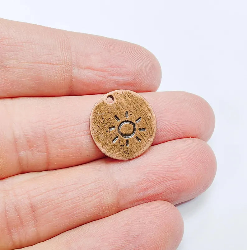 4 Sun Charms, Round Boho Charm, Earring Charm, Dangle Pendant, Necklace Parts, Antique Copper Plated Metal 17mm G36884