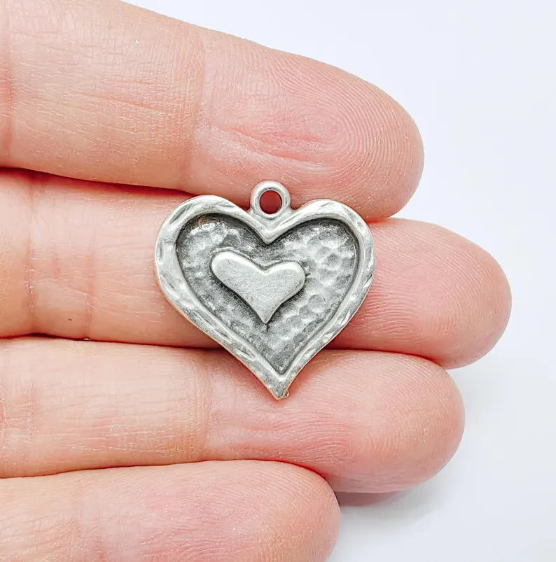 Double Heart Charm, Heart Pendant, Romantic Boho Jewelry Supply, DIY Necklace Bracelet Craft, Love Symbol, Antique Silver Plated 23mm G36901